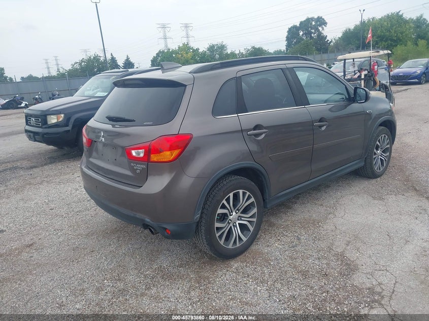 2017 Mitsubishi Outlander VIN JA4AR4AW0HZ028516 IAAI salvage auction — NORMAL WEAR, Salvage Title, sold $2,200 on 2026-08-19 (photo 4)