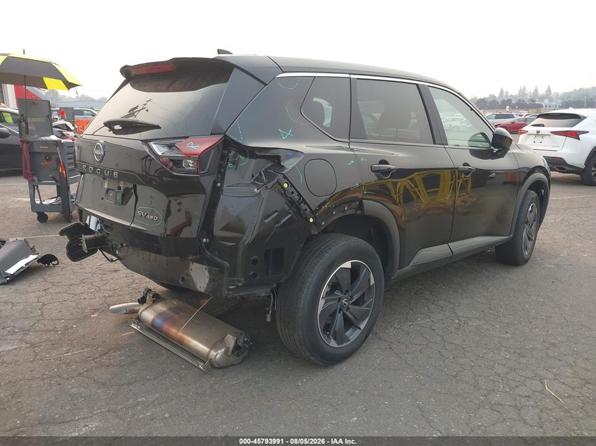2024 Nissan Rogue VIN 5N1BT3BB7RC759302 IAAI salvage auction — REAR END, Salvage Title, sold $7,000 on 2026-09-27 (photo 4)
