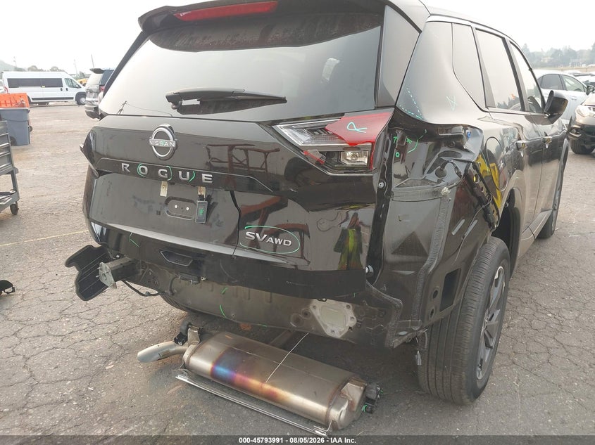 2024 Nissan Rogue VIN 5N1BT3BB7RC759302 IAAI salvage auction — REAR END, Salvage Title, sold $7,000 on 2026-09-27 (photo 6)