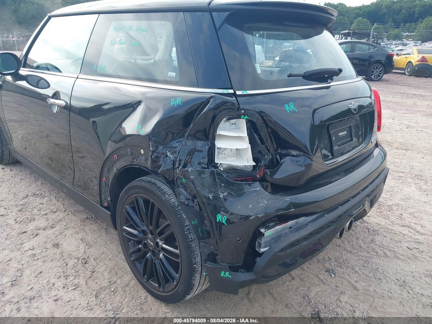 2023 Mini Hard top VIN WMW53DH09P2S95457 IAAI salvage auction — REAR END, Wait Title, sold $25 on 2026-08-23 (photo 6)
