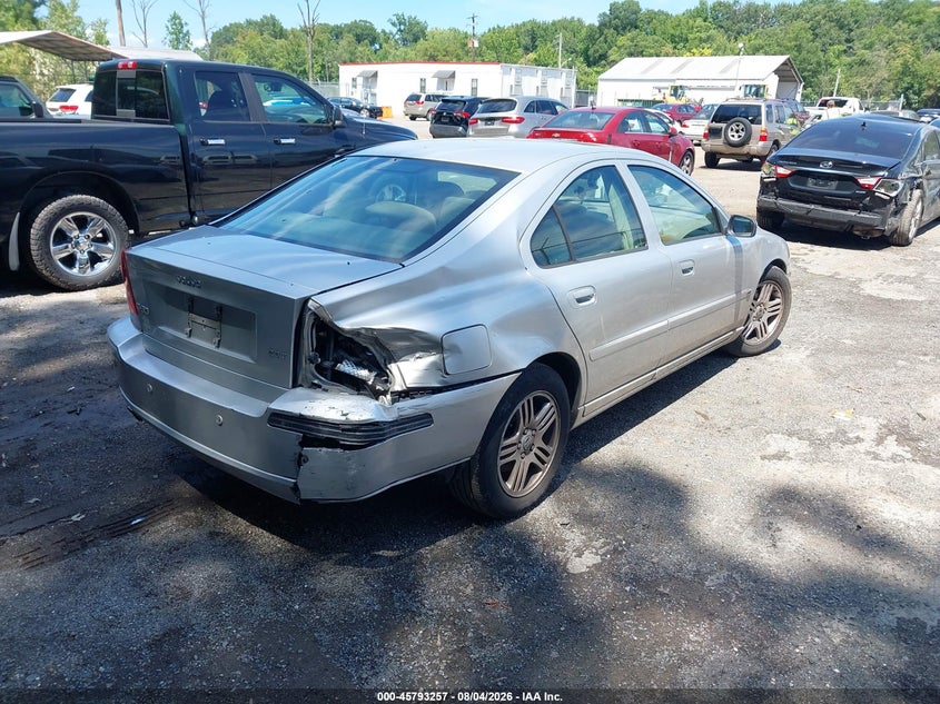 2005 Volvo S60 VIN YV1RS592852470785 IAAI salvage auction — RIGHT REAR, Salvage - Greater Than 75% (Maryland), sold $550 on 2026-08-18 (photo 4)