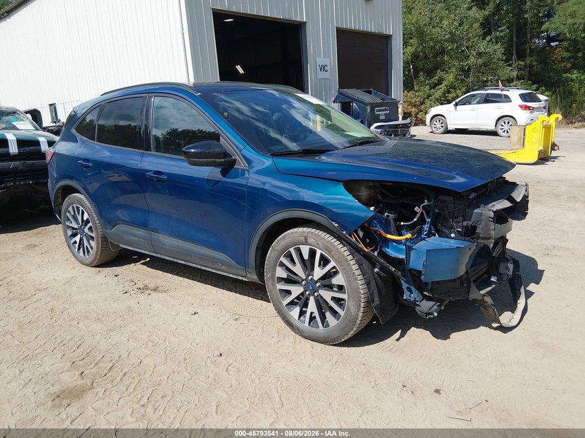 2020 Ford Escape VIN 1FMCU9BZ1LUC54634 IAAI salvage auction — FRONT END, Salvage Title, sold $7,700 on 2026-09-04 (photo 1)