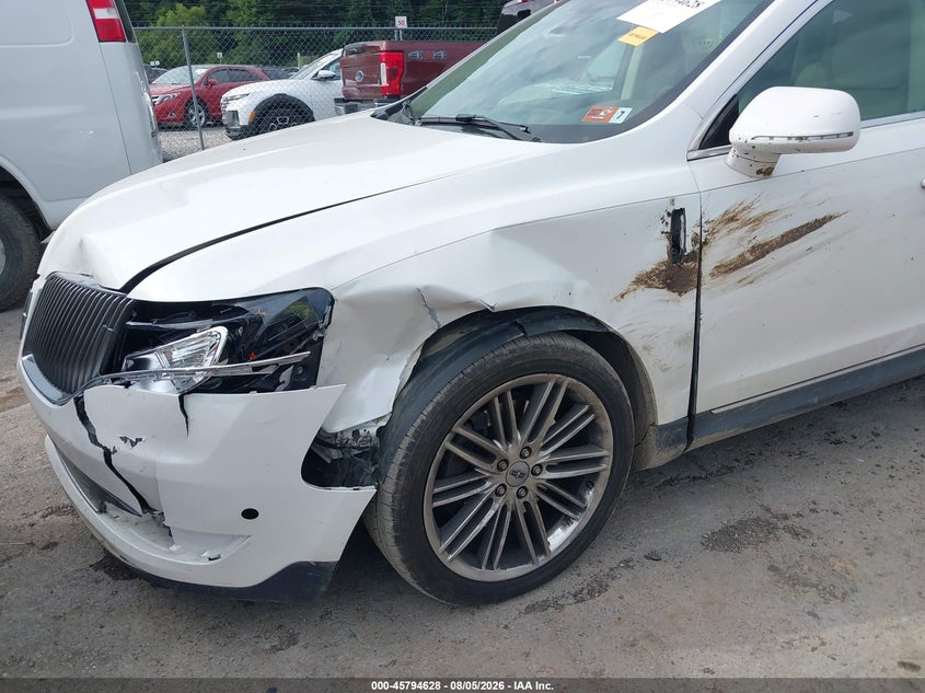 2013 Lincoln Mkt VIN 2LMHJ5AT0DBL52179 IAAI salvage auction — LEFT FRONT, Salvage (West Virginia), sold $1,650 on 2026-09-10 (photo 6)