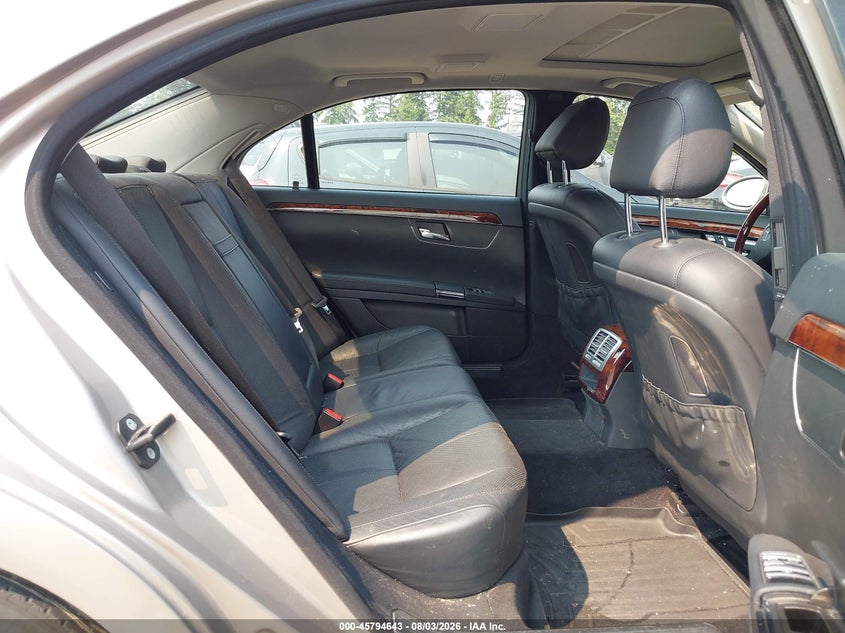 2007 Mercedes-benz S class VIN WDDNG71X87A050886 IAAI salvage auction — NORMAL WEAR, Affidavit In Lieu Of Title - Non-Public (Washington), sold $1,375 on 2026-08-12 (photo 8)