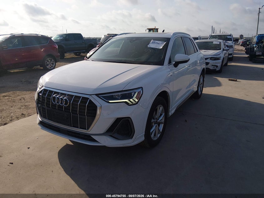 2024 Audi Q3 VIN WA1DECF39R1124176 IAAI salvage auction — UNKNOWN, Salvage Title, sold $16,500 on 2026-08-18 (photo 2)