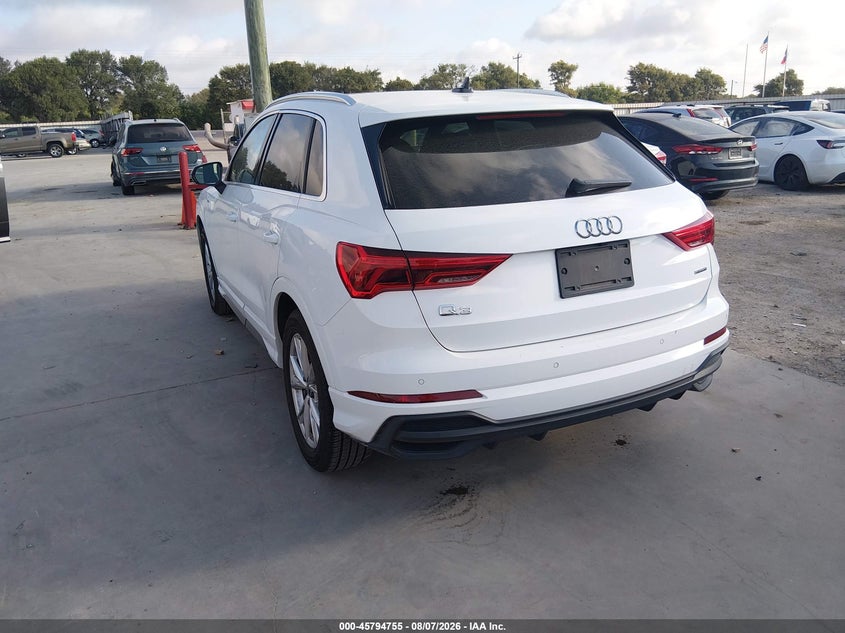 2024 Audi Q3 VIN WA1DECF39R1124176 IAAI salvage auction — UNKNOWN, Salvage Title, sold $16,500 on 2026-08-18 (photo 3)
