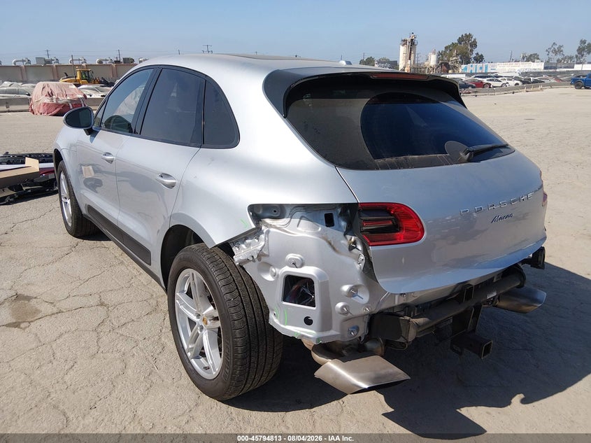 2018 Porsche Macan VIN WP1AA2A55JLB08006 IAAI salvage auction — REAR END, Salvage Title, sold $14,650 on 2026-09-09 (photo 3)