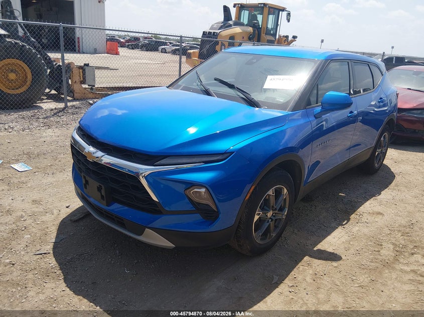2025 Chevrolet Blazer VIN 3GNKBHR48SS185795 IAAI salvage auction — FRESH WATER, Salvage Title, sold $11,575 on 2026-08-18 (photo 2)