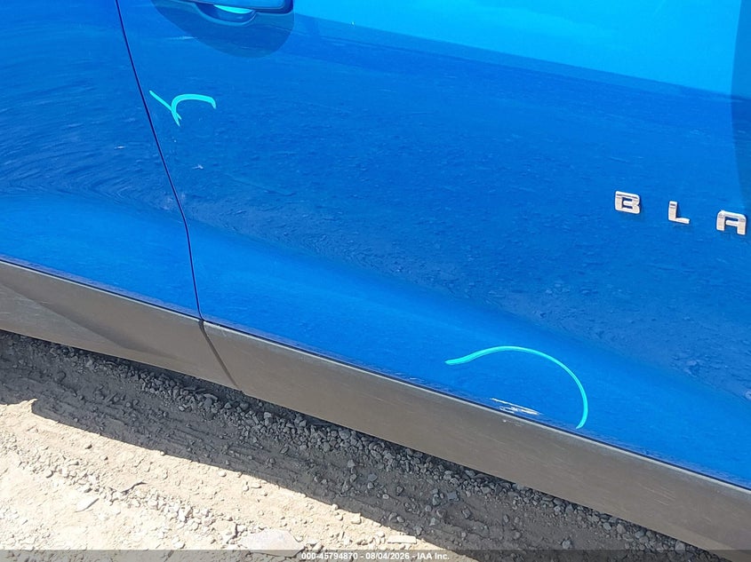 2025 Chevrolet Blazer VIN 3GNKBHR48SS185795 IAAI salvage auction — FRESH WATER, Salvage Title, sold $11,575 on 2026-08-18 (photo 6)