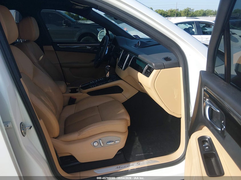 2017 Porsche Macan VIN WP1AB2A55HLB18266 IAAI salvage auction — FRONT END, Salvage Title, sold $25 on 2026-09-02 (photo 5)