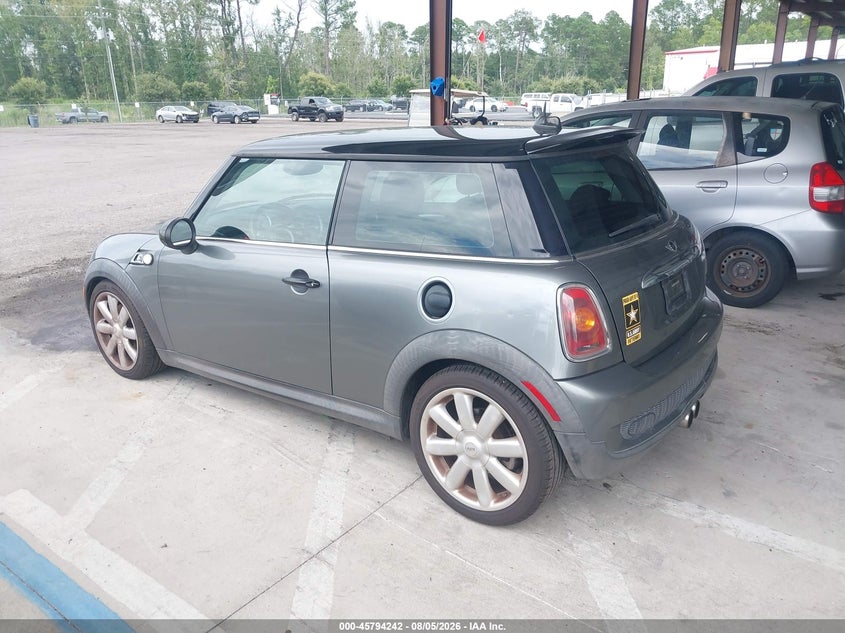 2007 Mini Cooper VIN WMWMF73547TV31479 IAAI salvage auction — NORMAL WEAR, Clear (Florida), sold $125 on 2026-08-11 (photo 3)