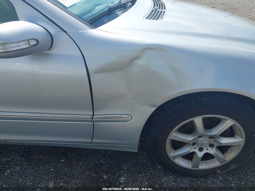 2007 Mercedes-benz C class VIN WDBRF92H37F878265 IAAI salvage auction — NORMAL WEAR, Clear (Pennsylvania), sold $475 on 2026-08-12 (photo 6)