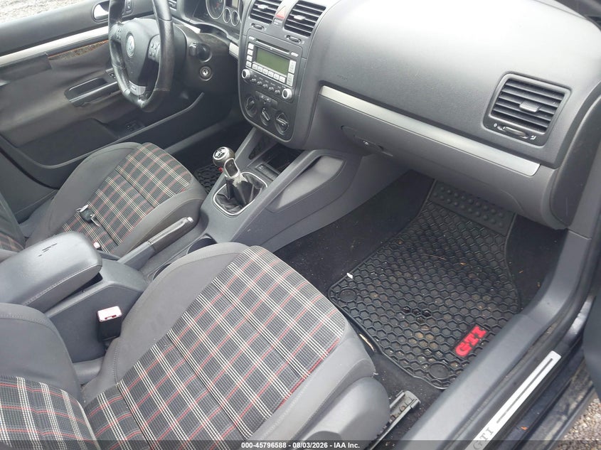 2008 Volkswagen Gti VIN WVWGV71K38W116469 IAAI salvage auction — NORMAL WEAR, Clear (New York), sold $450 on 2026-08-11 (photo 5)