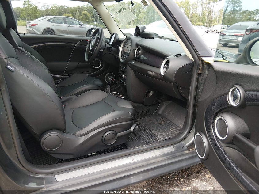 2013 Mini Hard top VIN WMWSV3C55DT394051 IAAI salvage auction — NORMAL WEAR, Salvage Title, sold $125 on 2026-08-18 (photo 5)