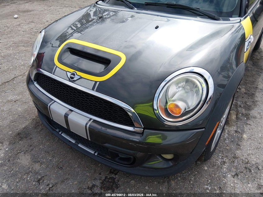 2013 Mini Hard top VIN WMWSV3C55DT394051 IAAI salvage auction — NORMAL WEAR, Salvage Title, sold $125 on 2026-08-18 (photo 6)