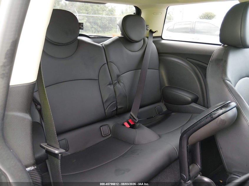 2013 Mini Hard top VIN WMWSV3C55DT394051 IAAI salvage auction — NORMAL WEAR, Salvage Title, sold $125 on 2026-08-18 (photo 8)