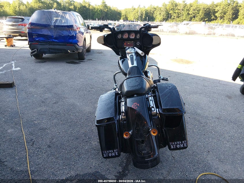 2014 Harley-davidson Street glide VIN 1HD1KRM11EB672231 IAAI salvage auction — REAR END, Salvage Title, sold $3,000 on 2026-09-24 (photo 6)