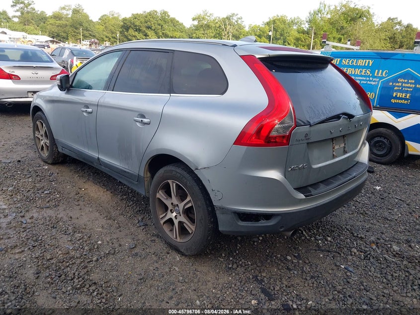 2013 Volvo Xc60 VIN YV4902DZ0D2366835 IAAI salvage auction — NORMAL WEAR, Clear (South Carolina), sold $275 on 2026-08-11 (photo 3)
