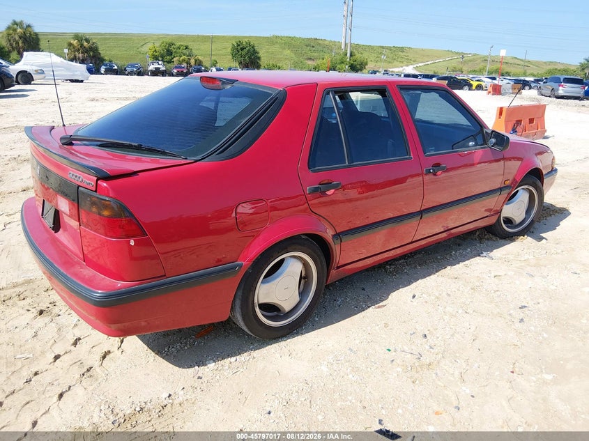 1994 Saab 9000 VIN YS3CN68M2R1003796 IAAI salvage auction — NORMAL WEAR, Clear (Florida), sold $50 on 2026-08-18 (photo 4)