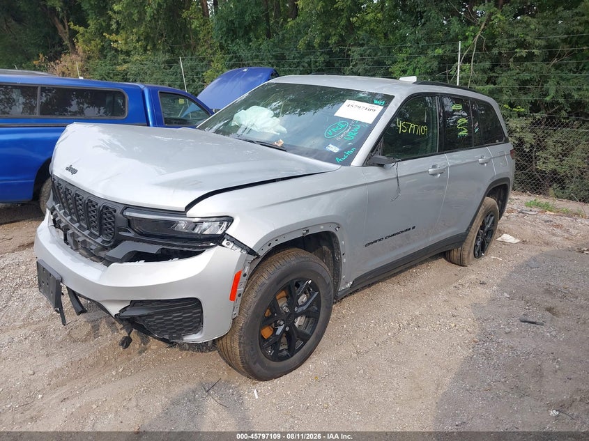 2025 Jeep Grand cherokee VIN 1C4RJHAG0S8703245 IAAI salvage auction — FRONT END, Clear (Texas), sold $12,501 on 2026-08-28 (photo 2)