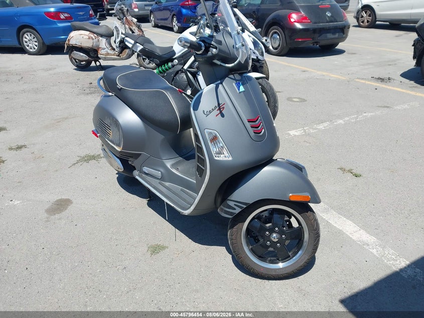 2016 Vespa Gts VIN ZAPM459L7G5101080 IAAI salvage auction — RIGHT REAR, Salvage (California), sold $875 on 2026-08-18 (photo 1)