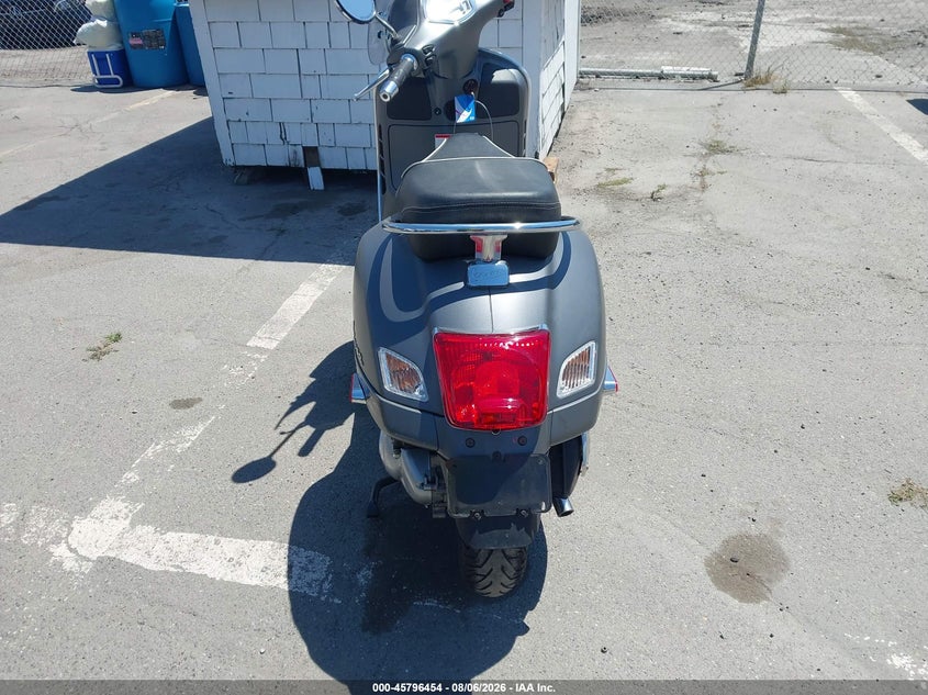 2016 Vespa Gts VIN ZAPM459L7G5101080 IAAI salvage auction — RIGHT REAR, Salvage (California), sold $875 on 2026-08-18 (photo 6)