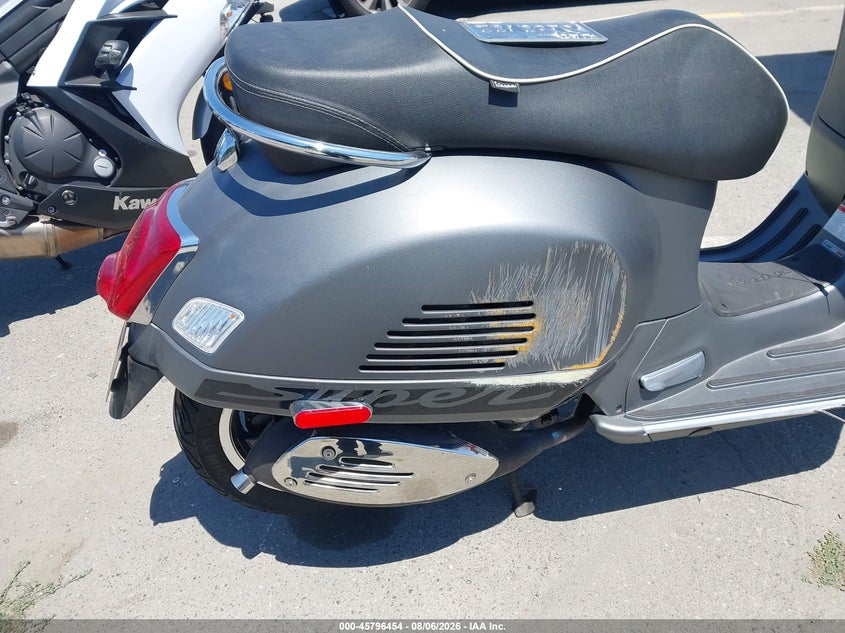 2016 Vespa Gts VIN ZAPM459L7G5101080 IAAI salvage auction — RIGHT REAR, Salvage (California), sold $875 on 2026-08-18 (photo 8)