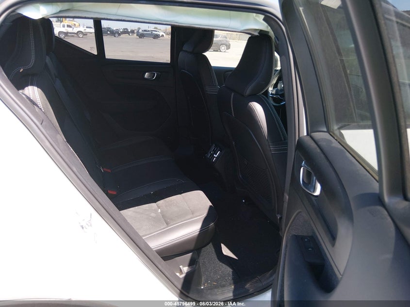 2019 Volvo Xc40 VIN YV4162UM4K2096442 IAAI salvage auction — FRONT END, Wait Title, sold $6,800 on 2026-09-26 (photo 8)