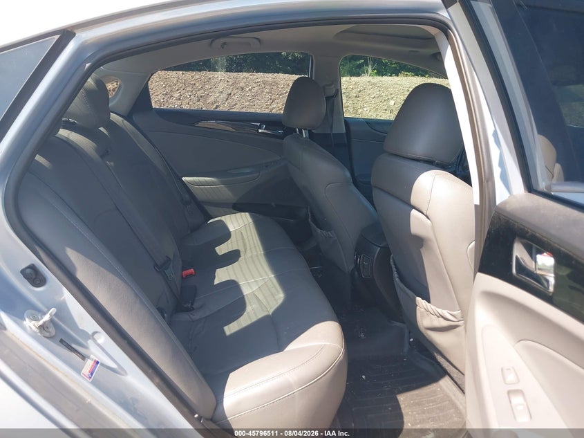 2014 Hyundai Sonata VIN 5NPEC4AC6EH885621 IAAI salvage auction — SIDE, Clear (Indiana), sold $600 on 2026-08-24 (photo 8)