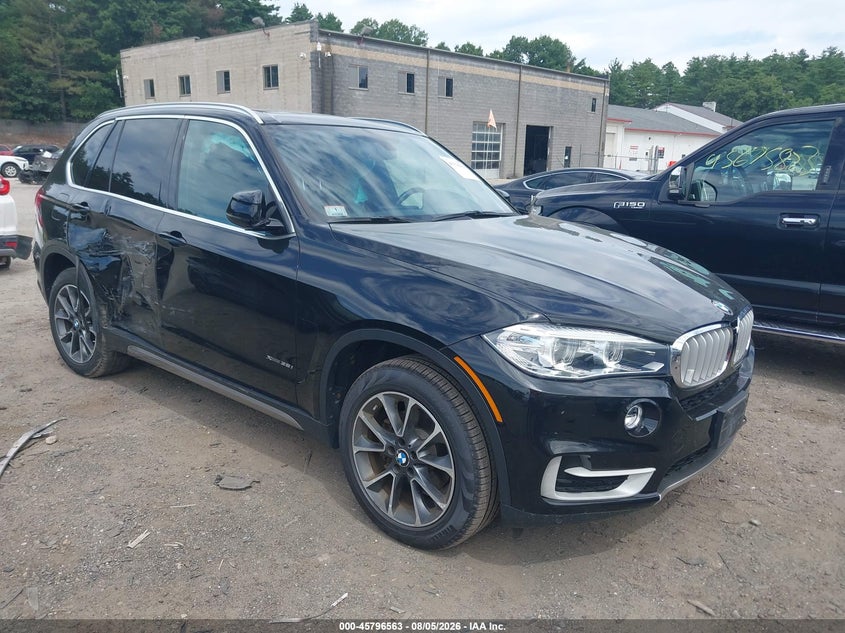 2017 BMW X5 VIN 5UXKR0C39H0V82212 — IAAI salvage auction photo