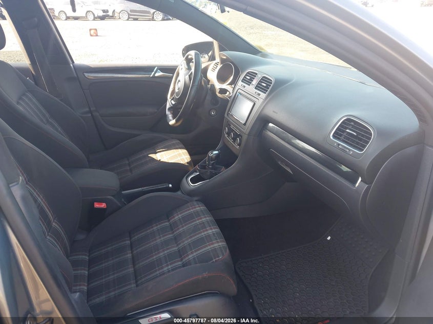2012 Volkswagen Gti VIN WVWHD7AJ6CW207288 IAAI salvage auction — NORMAL WEAR, Clear (Illinois), sold $475 on 2026-08-13 (photo 5)