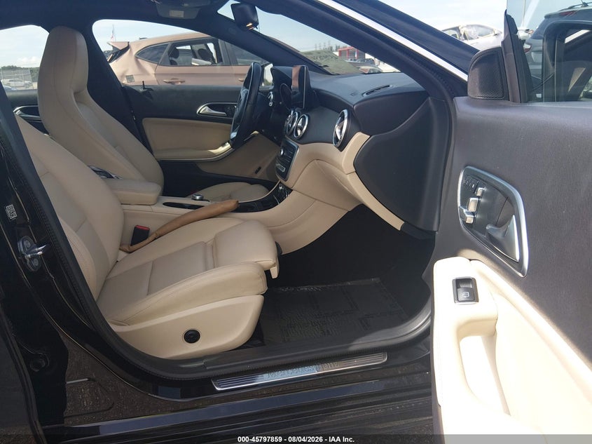 2019 Mercedes-benz Cla-klasse VIN WDDSJ4EB6KN740008 IAAI salvage auction — REAR END, Salvage Title, sold $3,750 on 2026-08-17 (photo 5)