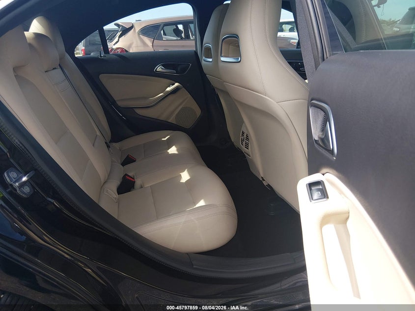 2019 Mercedes-benz Cla-klasse VIN WDDSJ4EB6KN740008 IAAI salvage auction — REAR END, Salvage Title, sold $3,750 on 2026-08-17 (photo 8)