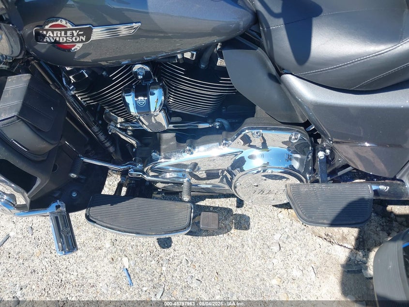 2022 Harley-davidson Tri glide ultra VIN 1HD1MAF13NB852304 IAAI salvage auction — UNKNOWN, Salvage Title, sold $11,400 on 2026-09-01 (photo 9)