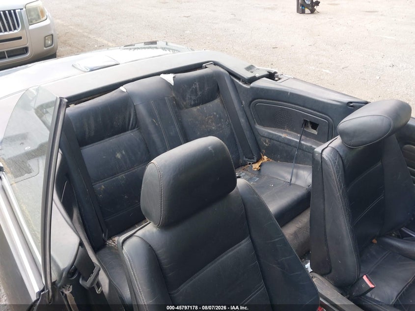 1989 BMW 3 series VIN WBABB2306K8863879 IAAI salvage auction — NORMAL WEAR, Clear (Michigan), sold $1,650 on 2026-08-17 (photo 8)