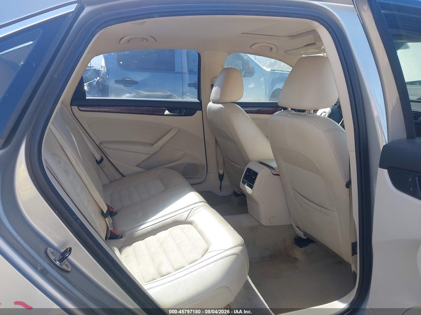 2013 Volkswagen Passat VIN 1VWCN7A37DC108357 IAAI salvage auction — FRONT END, Wait Title, sold $1,050 on 2026-09-02 (photo 8)