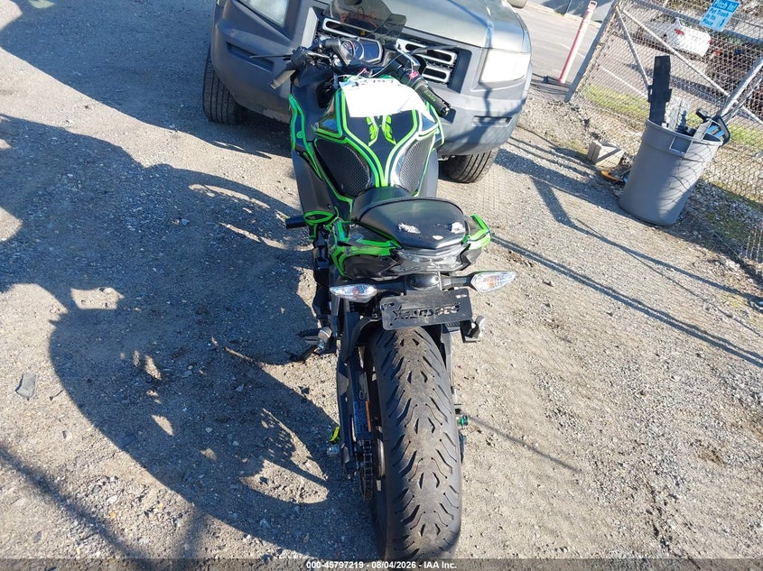 2017 Kawasaki Ninja VIN JKAEXEJ12HDA00461 IAAI salvage auction — LEFT SIDE, Wait Title, sold $950 on 2026-09-16 (photo 6)