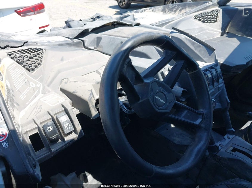 2019 Can-am/ brp Maverick VIN 3JBVMAY20KK000584 IAAI salvage auction — ROLLOVER, Wait Title, sold $7,200 on 2026-09-15 (photo 7)
