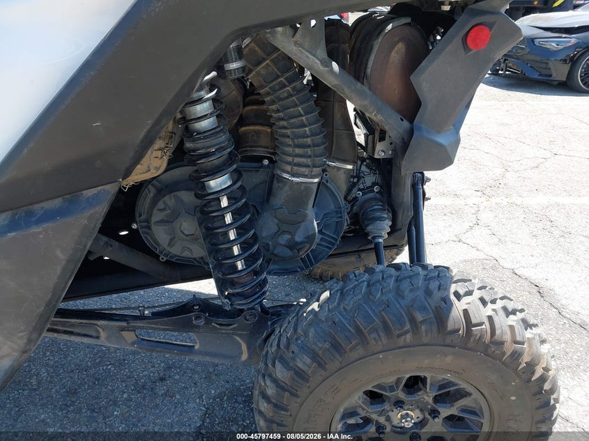 2019 Can-am/ brp Maverick VIN 3JBVMAY20KK000584 IAAI salvage auction — ROLLOVER, Wait Title, sold $7,200 on 2026-09-15 (photo 9)