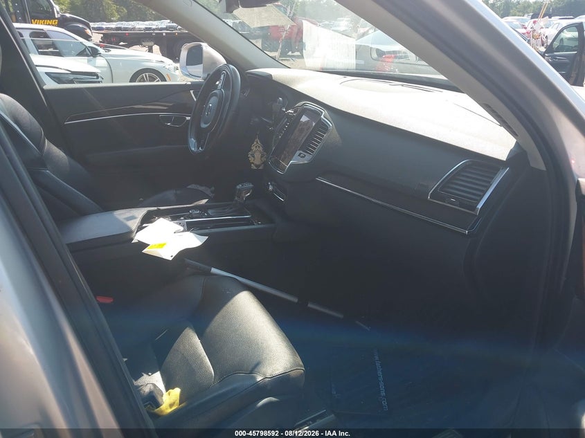 2016 Volvo Xc90 VIN YV4A22PKXG1068857 IAAI salvage auction — FRONT END, Wait Title, sold $5,400 on 2026-09-07 (photo 5)