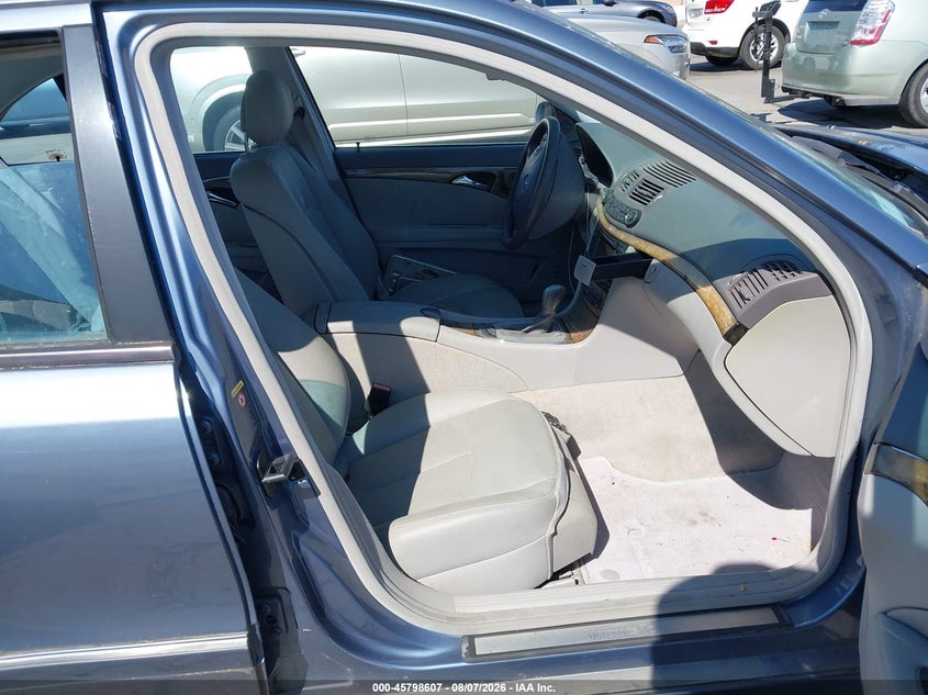 2004 Mercedes-benz E-class VIN WDBUF82J34X164410 IAAI salvage auction — NORMAL WEAR, Clear - Dealer Only (California), sold $125 on 2026-08-17 (photo 5)