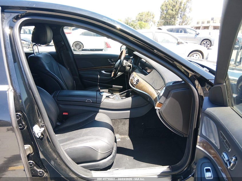 2017 Mercedes-benz S-klasse VIN WDDUG8CB7HA311171 IAAI salvage auction — NORMAL WEAR, Salvage Title, sold $5,750 on 2026-08-17 (photo 5)