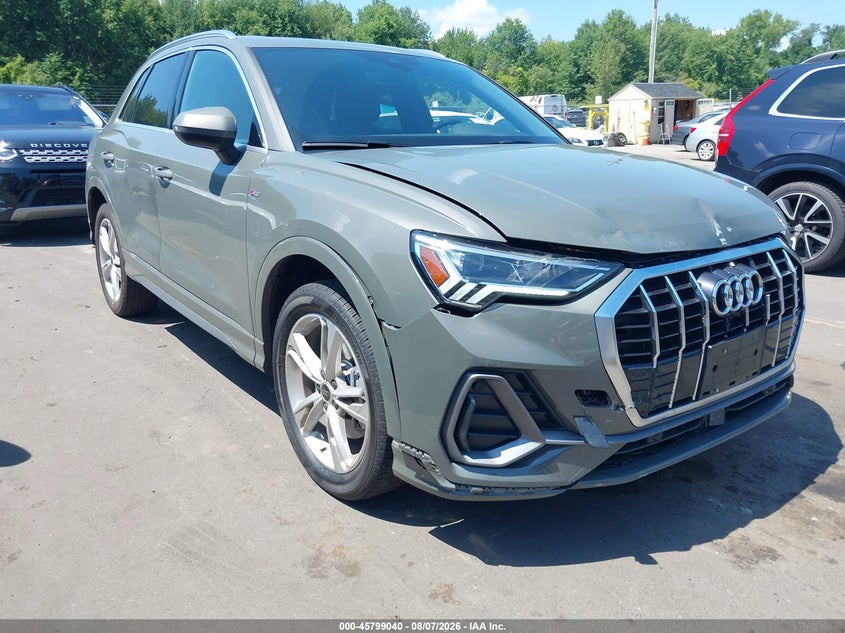 2024 Audi Q3 VIN WA1EECF39R1140432 — IAAI salvage auction photo