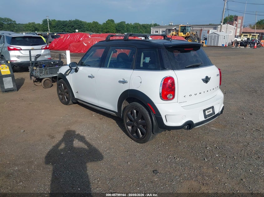2015 Mini Countryman VIN WMWZC5C53FWP47355 IAAI salvage auction — SIDE, Salvage Title, sold $225 on 2026-09-05 (photo 3)