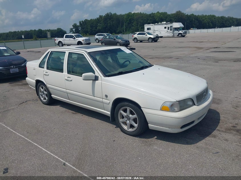 1999 Volvo S70 VIN YV1LS55A3X2616693 IAAI salvage auction — NORMAL WEAR, Clear (Indiana), sold $225 on 2026-08-13 (photo 1)
