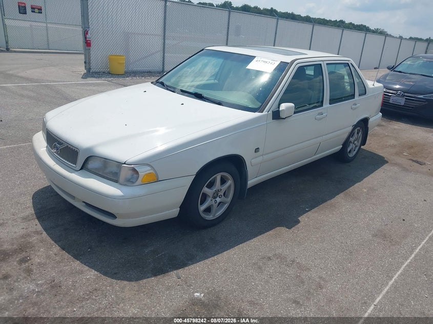 1999 Volvo S70 VIN YV1LS55A3X2616693 IAAI salvage auction — NORMAL WEAR, Clear (Indiana), sold $225 on 2026-08-13 (photo 2)