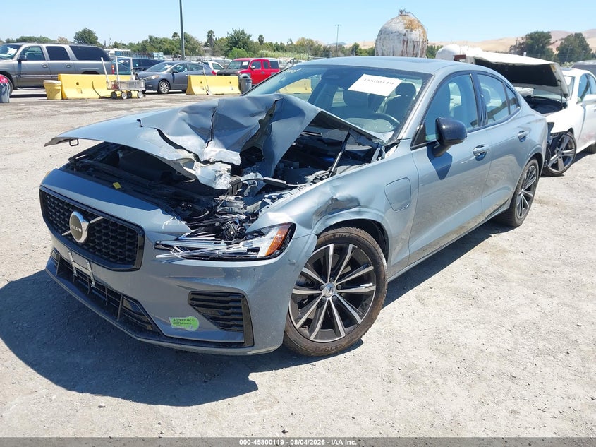 2023 Volvo S60 VIN 7JRH60FK9PG231086 IAAI salvage auction — FRONT END, Salvage Title, sold $8,800 on 2026-08-15 (photo 2)