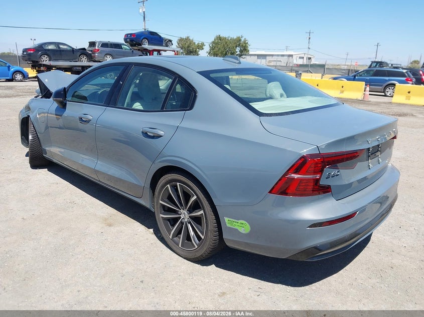 2023 Volvo S60 VIN 7JRH60FK9PG231086 IAAI salvage auction — FRONT END, Salvage Title, sold $8,800 on 2026-08-15 (photo 3)