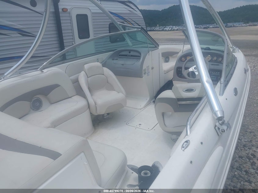 2006 Chaparral Skiboat VIN 000USFGBZ2410F506 IAAI salvage auction — REAR END, Salvage (Alabama), sold $5,050 on 2026-08-19 (photo 5)