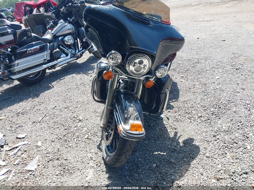 2010 Harley-davidson Flhtcu VIN 1HD1FC416AB620203 IAAI salvage auction — WATER/FLOOD, Salvage (Indiana), sold $975 on 2026-09-16 (photo 5)